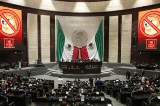 ¿Cárcel por memes? Morena alista reforma que daría hasta 7 años de prisión en México