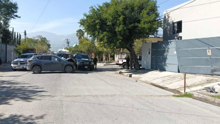 Dueño defiende su negocio, atropella a ladrón y ambos terminan detenidos en Guadalupe