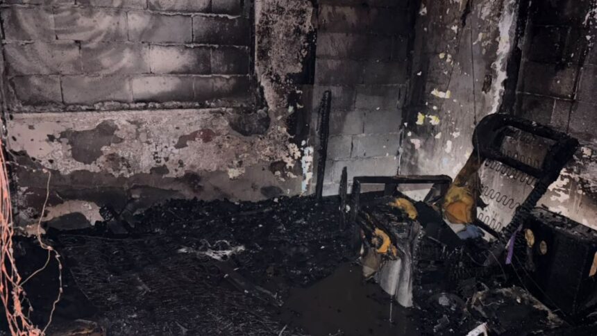 Incendio consume recámara en casa en la colonia Francisco Garza Sada en San Nicolás; sin lesionados