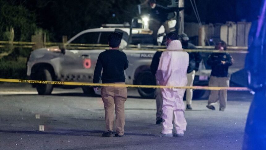 Hallan sin vida a joven en condominios Pedregal de Santo Domingo en San Nicolás