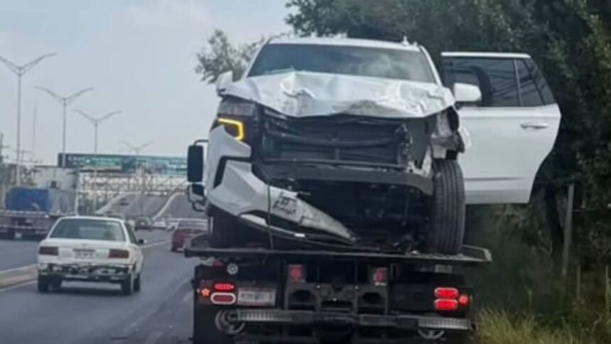 Policía de Fuerza Civil resulta herido tras choque en la carretera a Laredo en Escobedo