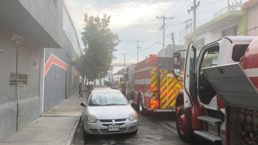 Incendio en ventilador industrial obliga a evacuar empresa Idexa S.A. de C.V. en Monterrey