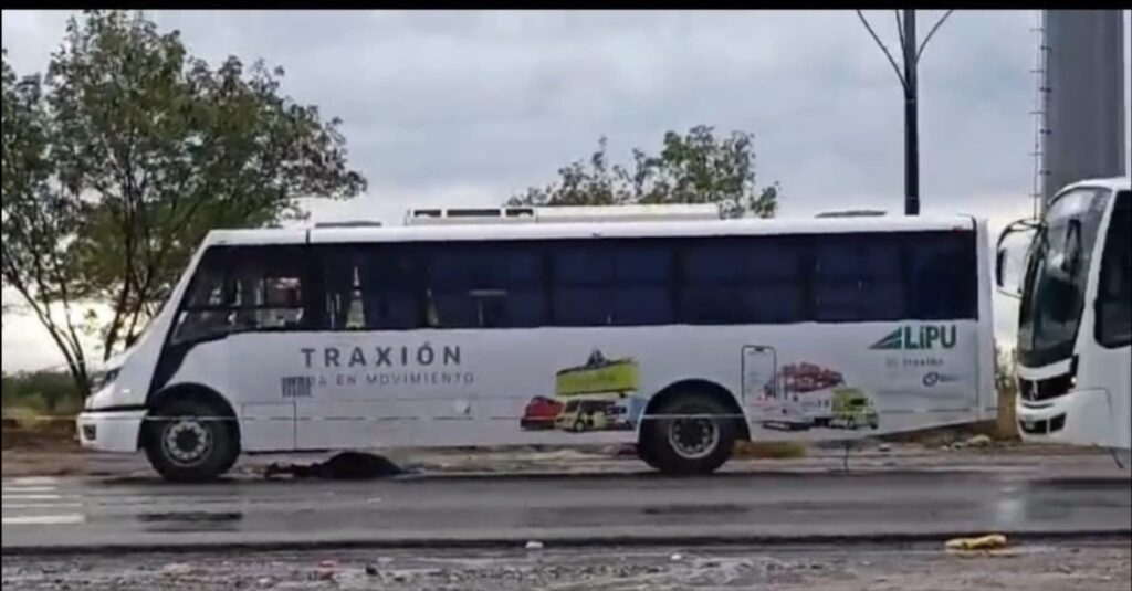 Muere joven atropellada en carretera a Zuazua en Apodaca: conductor huyo del lugar