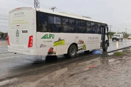 Muere joven atropellada en carretera a Zuazua en Apodaca: conductor huyo del lugar