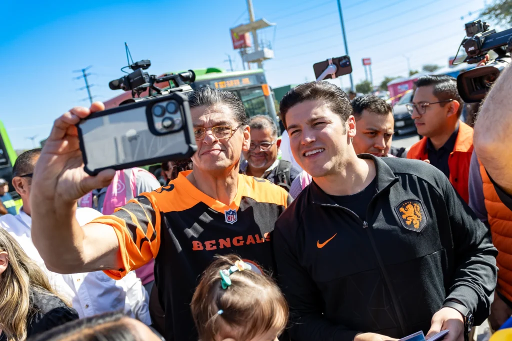 Entregan y modernizan 40 nuevas unidades de transporte de la Ruta 223