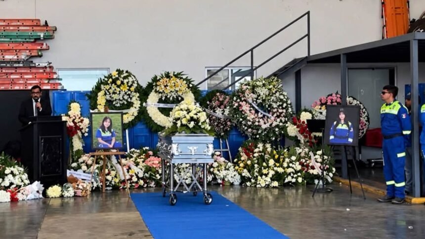 Despiden con guardia de honor a la paramédica Melissa Sofía Guel Martínez que perdió la vida tras choque de ambulancia